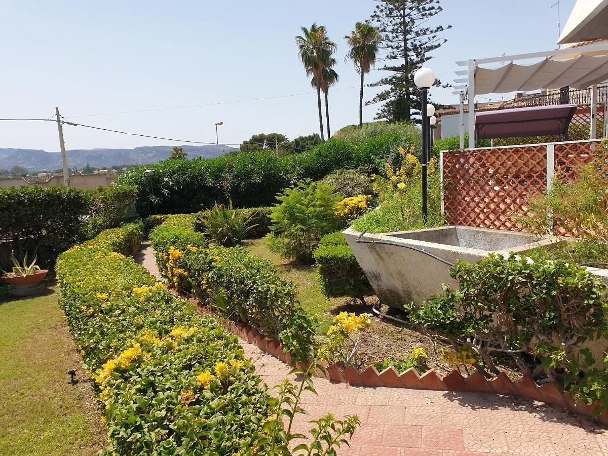 Villa Costellazioni Fontane Bianche Italia